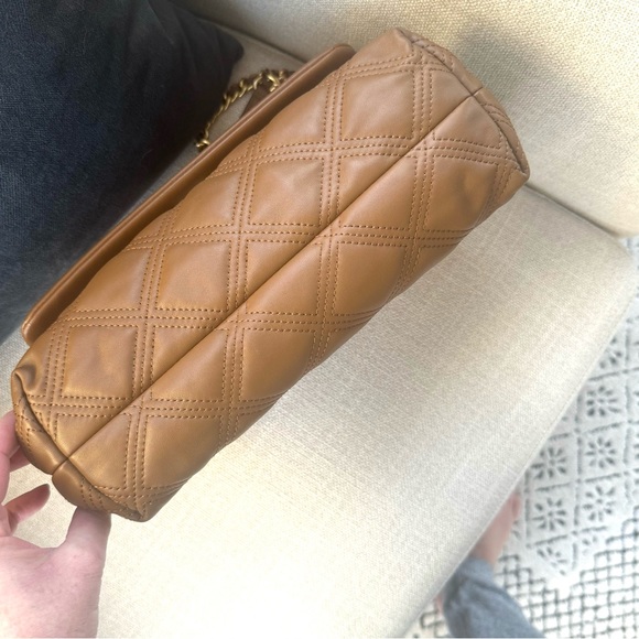 Tory Burch Quilted Leather Fleming Soft Convertible Shoulder Bag, Small,… - Picture 6 of 13